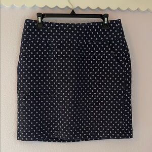 Ann Taylor Navy Blue Patterned Women's Knee Length Skirt. Size 8.